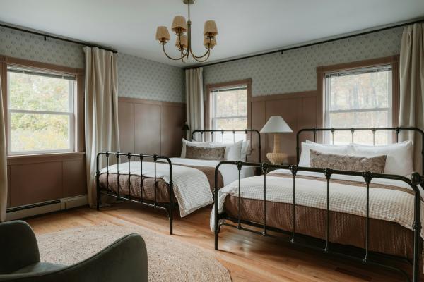 When Décor Becomes Expression: How Objects Tug at Emotion